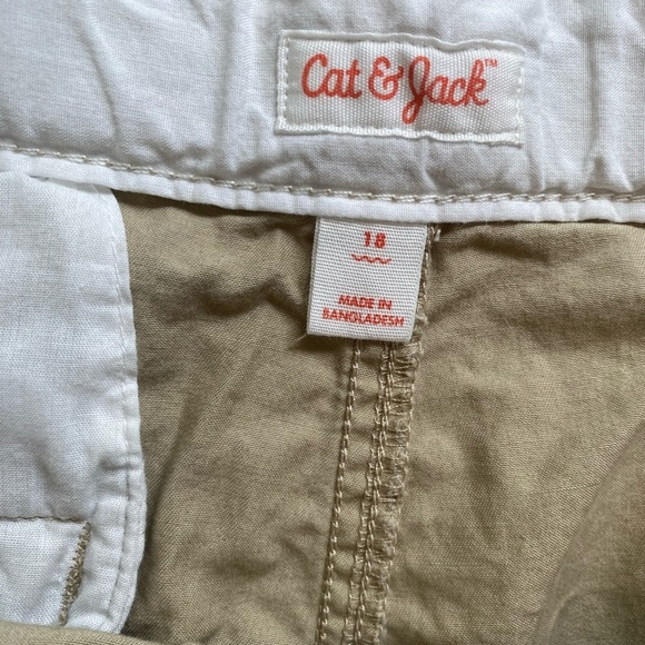 Boys khaki school uniform shoets Cat &Jack Size 18 - Picture 2 of 4